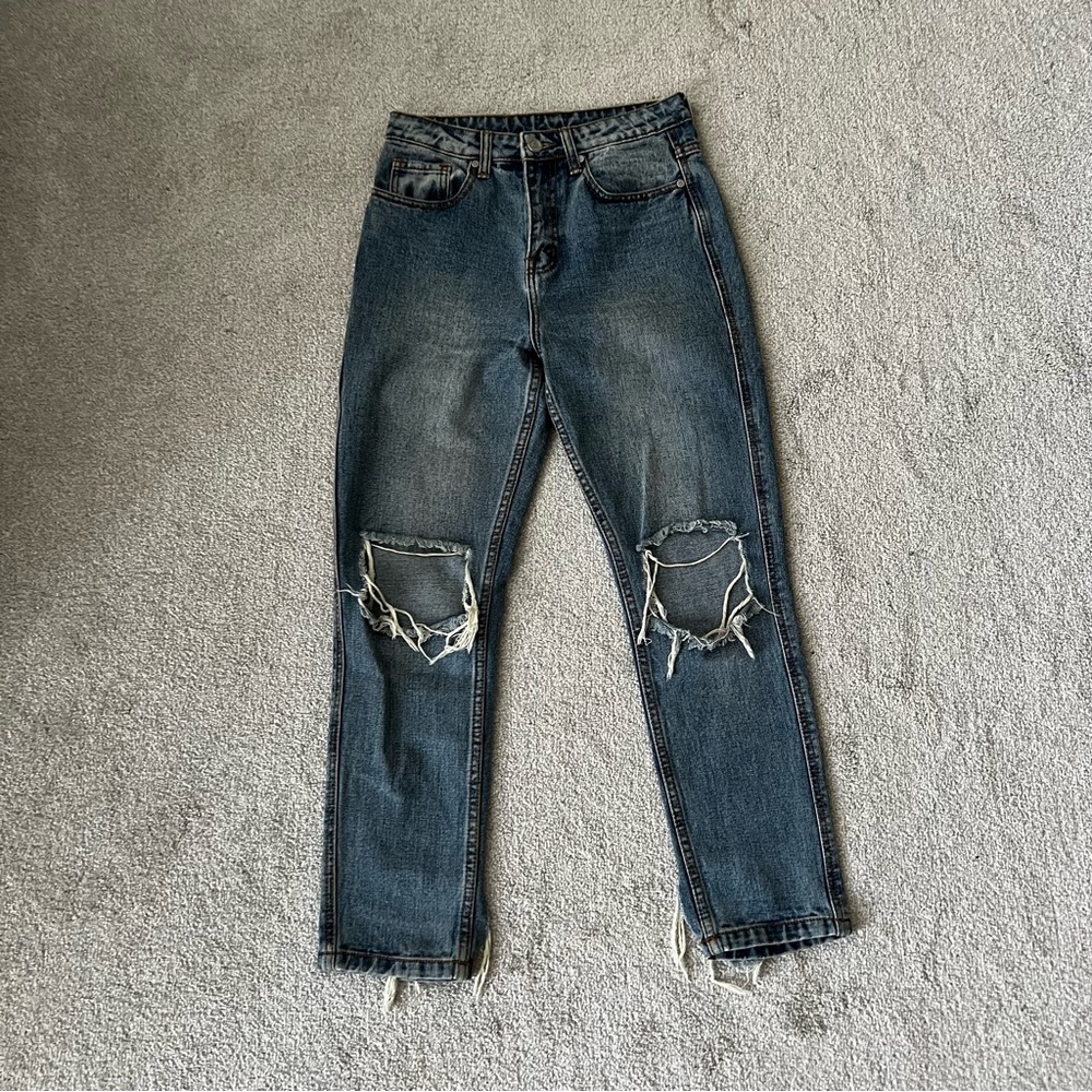 UNIF Distressed Ripped Straight Jeans